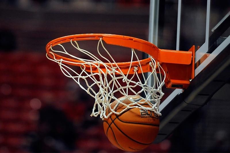 星空公司：健身器材练大腿和臀部